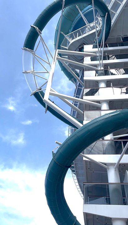 Norwegian Luna Review Slide