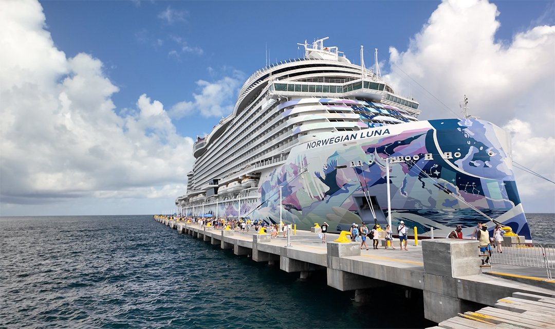 Norwegian Luna Review Ship at Stirrup Cay Port